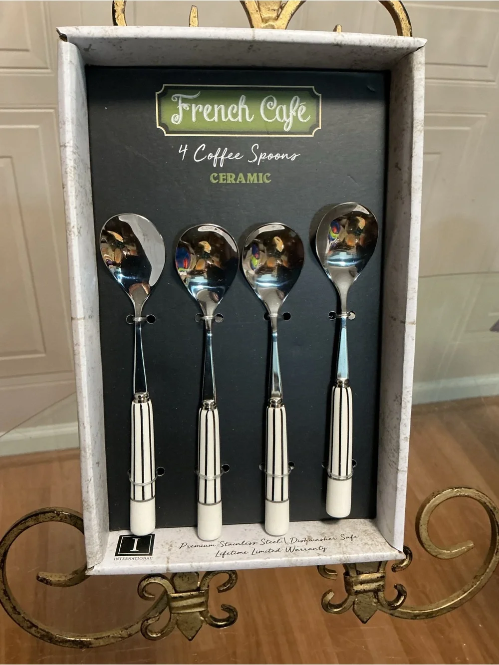 Brand New French Home Laguiole Set Of Beautiful 4 PCS Coffee Spoons .